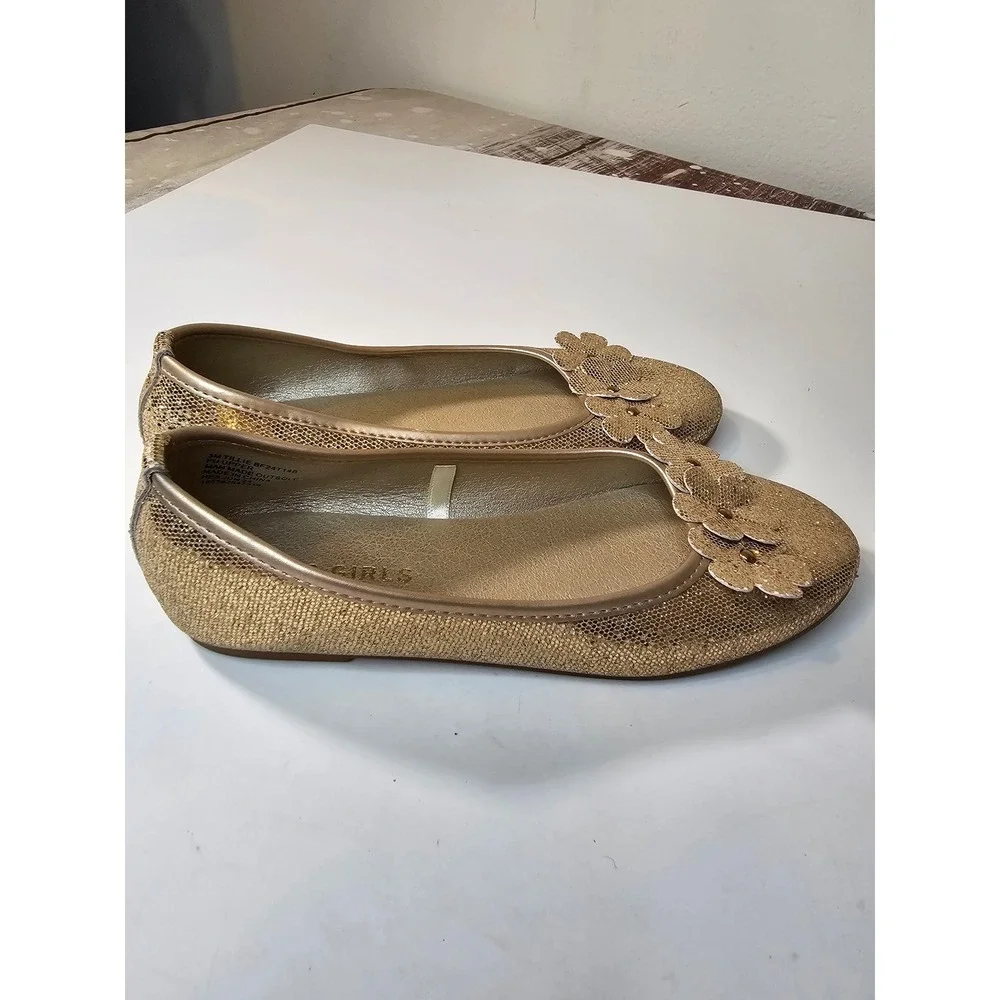 BCBG Girls Tillie Gold Glitter Floral Ballet Flats Round Toe Slip On Shoes 3M